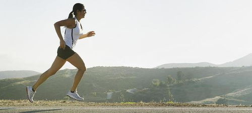 健身操与跑步哪个瘦身效果好